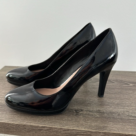 Franco Sarto black patent shoes - Picture 2 of 2